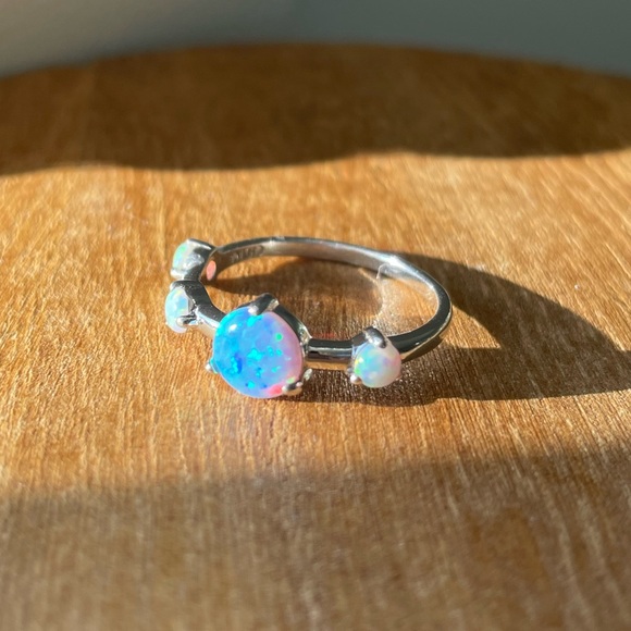 Opal ring mermaid ocean blue and Snow White October birthstone 925 size 6 - Picture 6 of 11